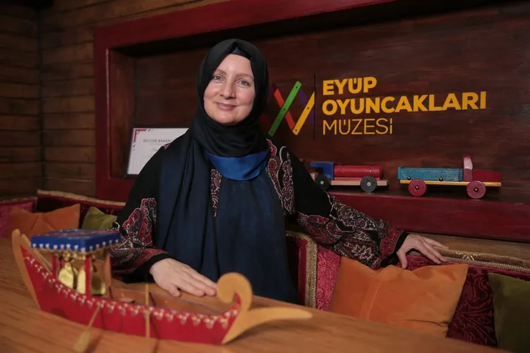 Saltanat Kayığı ve Oyuncağı